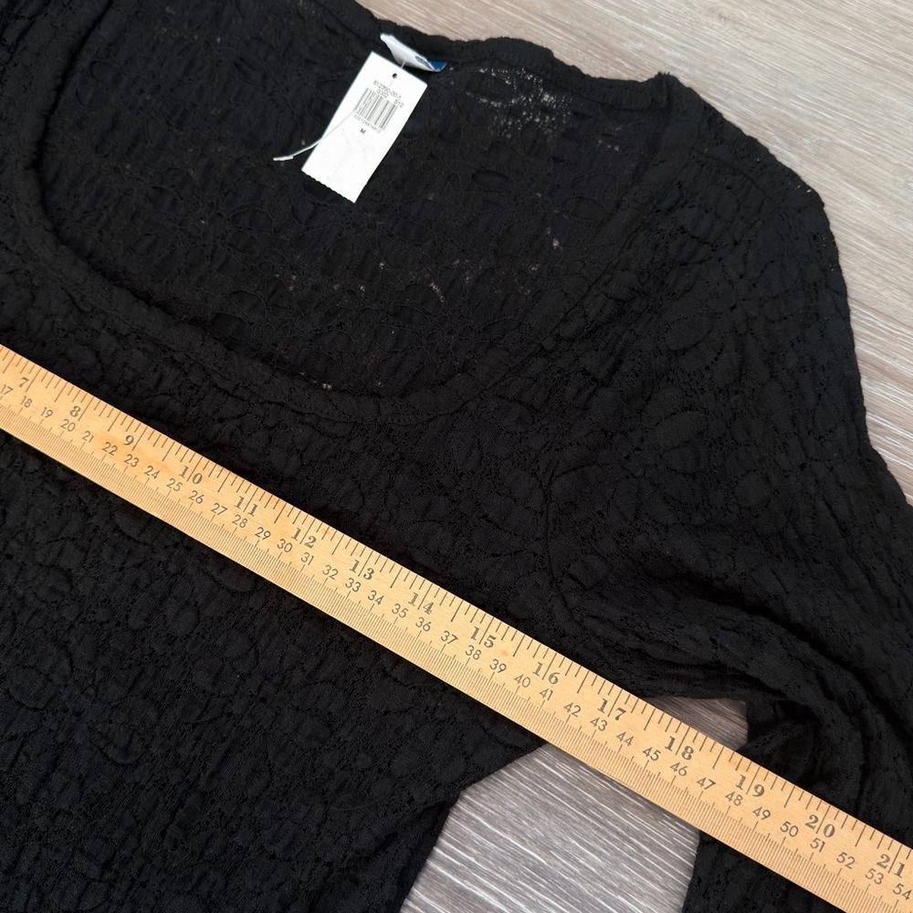Old Navy Textured Lace Scoop Neck Top - Picture 7 of 13